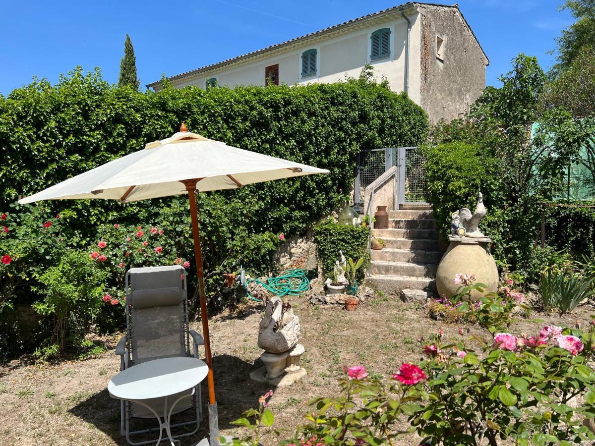 Villa lumineuse et spacieuse Lorgues Extérieur photo