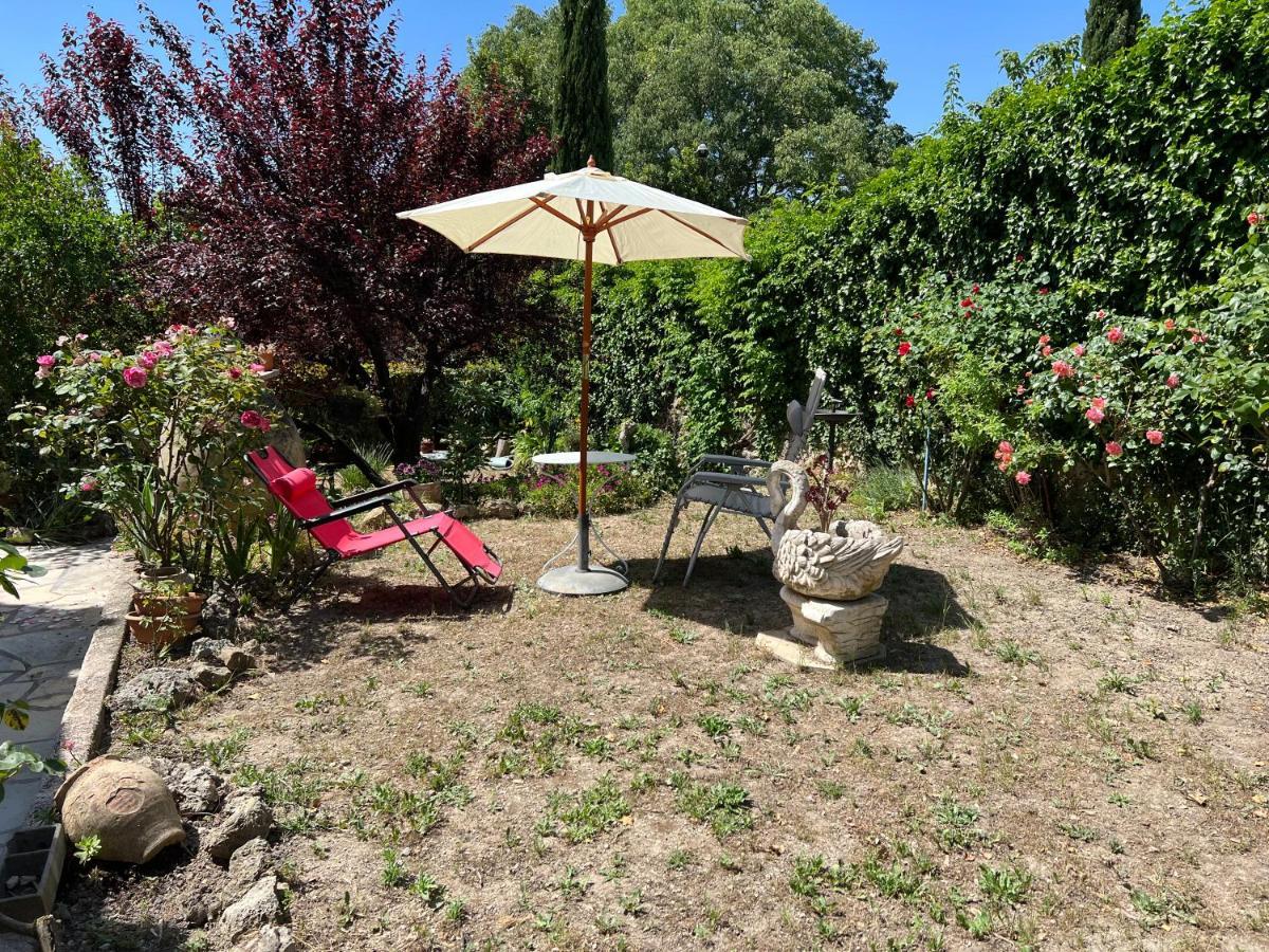 Villa lumineuse et spacieuse Lorgues Extérieur photo